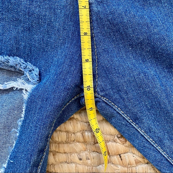 Hand-Painted Ripped Jeans - Picture 15 of 15